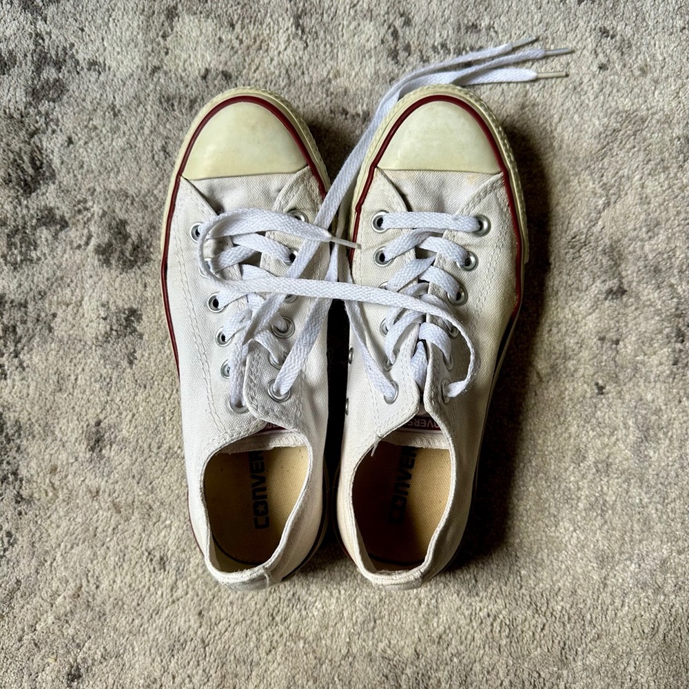 White low top converse